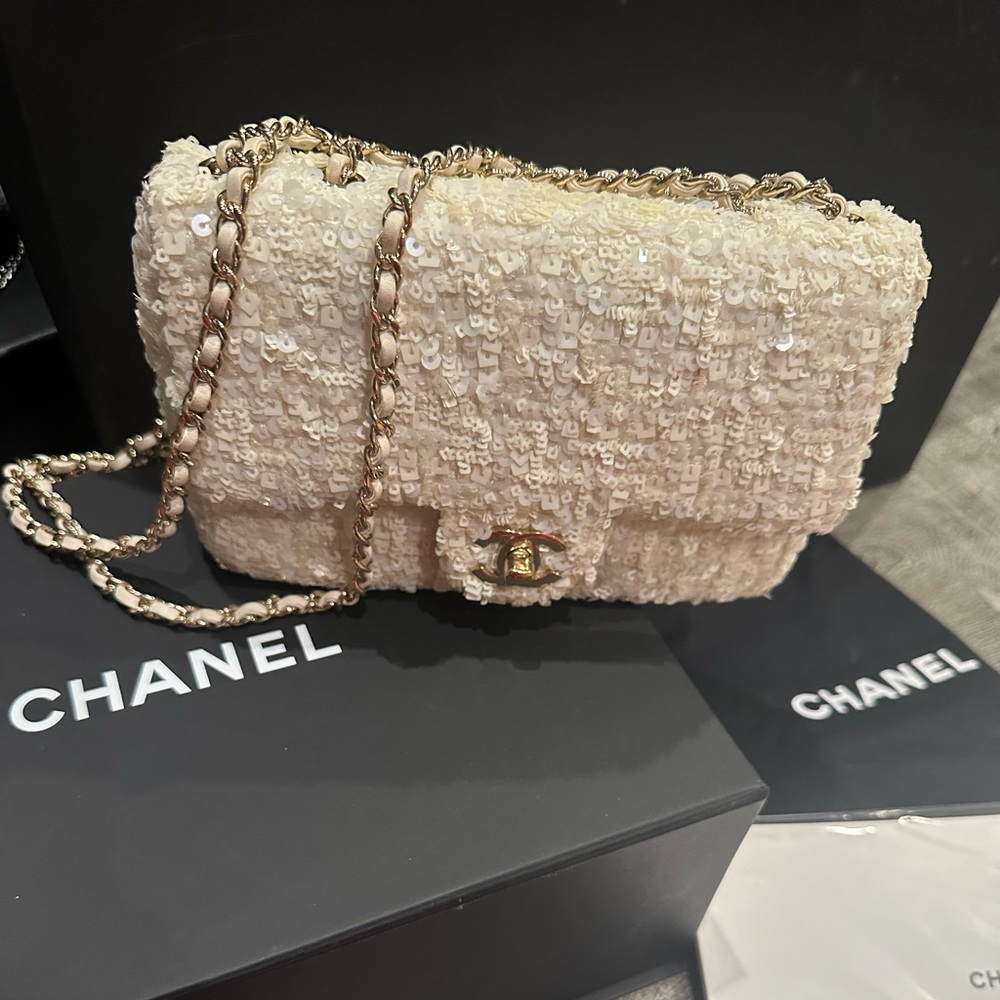Chanel Clutch Limited Edition